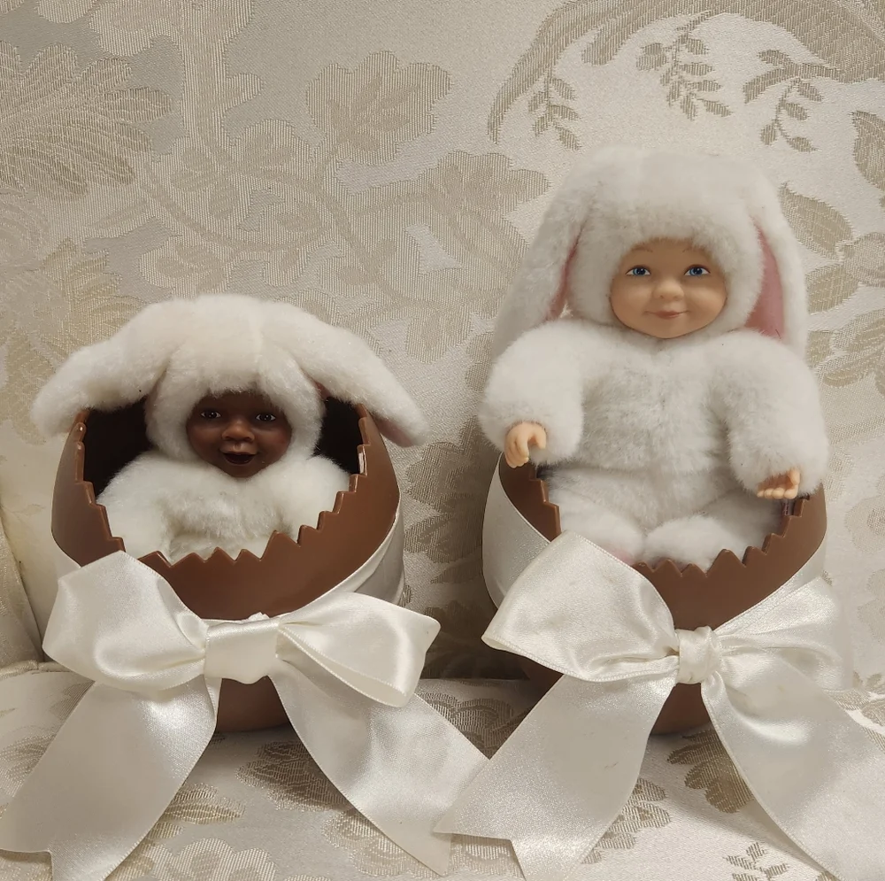 Anne Geddes Baby Bunnies In Chocolate Easter Eggs Vintage Dolls Set Of 2